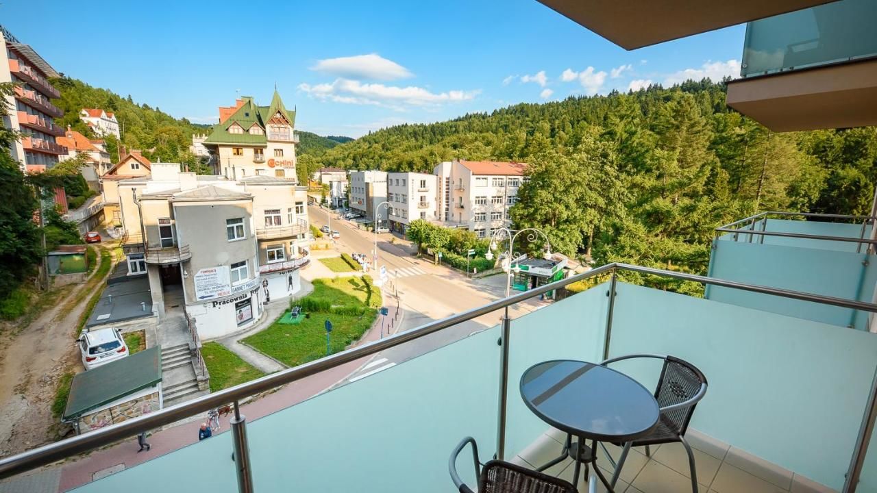 Апартаменты Apartamenty Sun & Snow Zielony Zdrój Крыница-Здруй-48